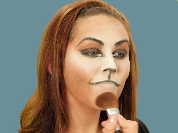 Scary makeup for Halloween with your own hands for girls and girls