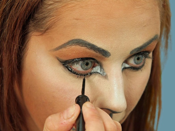 Scary makeup for Halloween with your own hands for girls and girls