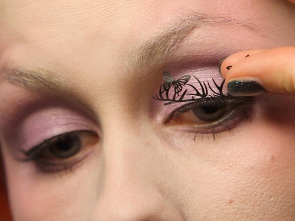 Scary makeup for Halloween with your own hands for girls and girls