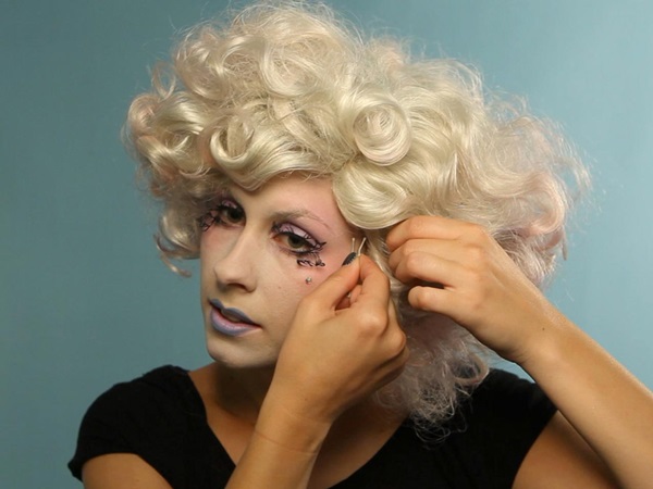 Scary makeup for Halloween with your own hands for girls and girls