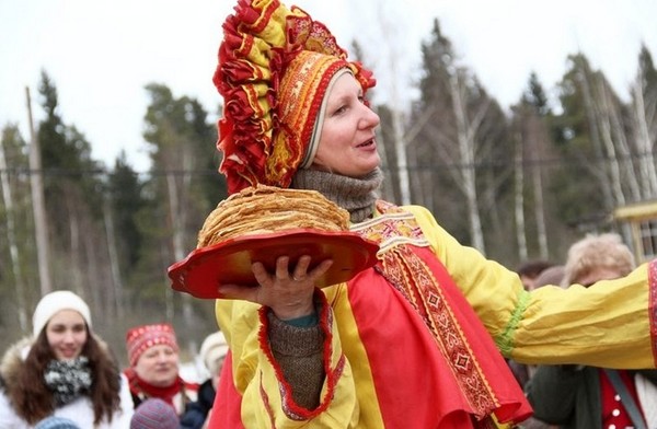 Maslenitsa-2016: the main traditions and beautiful congratulations