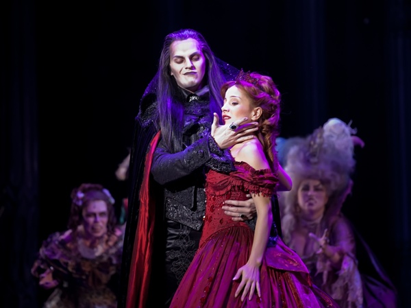 Musicals about vampires that are worth seeing. The Legendary Vampire Ball