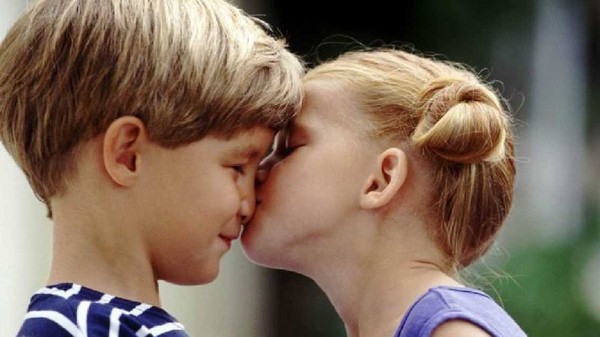 On what date to kiss decently