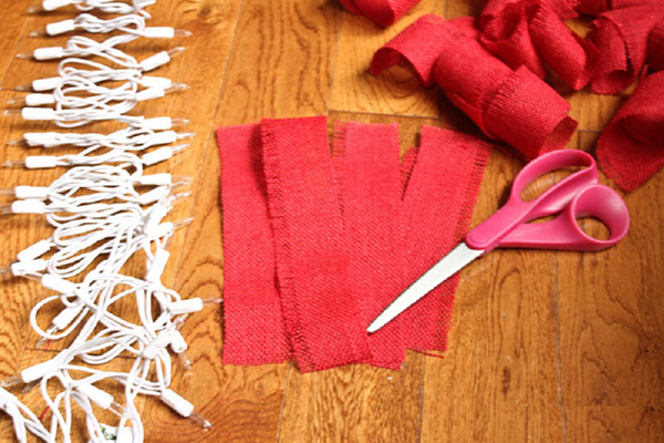 New Year's decorations with their own hands for the house - from paper and materials, master classes with photos and videos