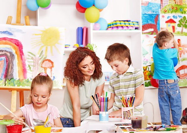 An unusual response word from parents at the graduation in kindergarten