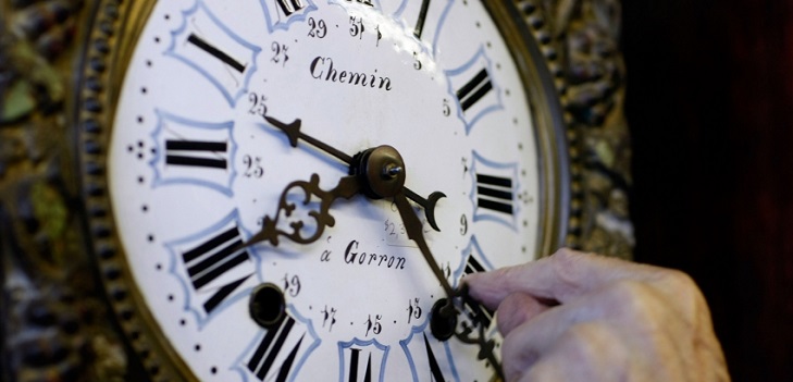 When do they convert watches to winter time 2016. Will they transfer time in Russia?