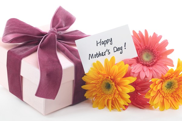 Songs for Mother's Day with lyrics and music: funny for children, modern for teenagers and high school students, touching for adults