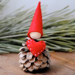 Valentine's Day gifts. Funny dwarfs Valentine's Day gifts. Funny dwarfs