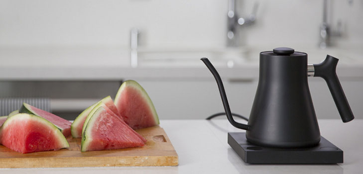 Gift for aesthetes: "intelligent" coffee maker Stagg Ekg