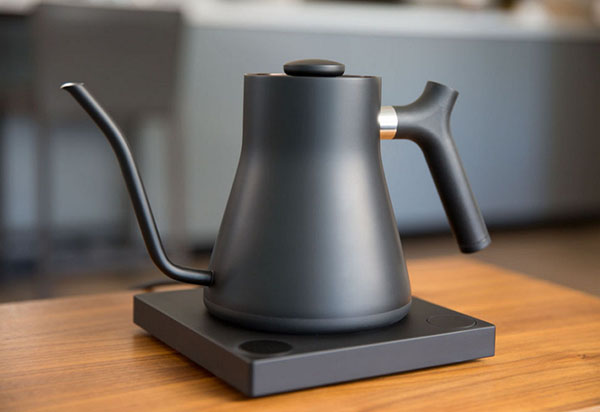 Gift for aesthetes: "intelligent" coffee maker Stagg Ekg