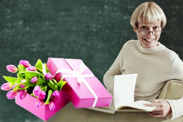 An original gift for Teacher's Day for the class teacher and subject teachers. Ideas of gifts with own hands An original gift for Teacher's Day for the class teacher and subject teachers. Ideas of gifts with own hands