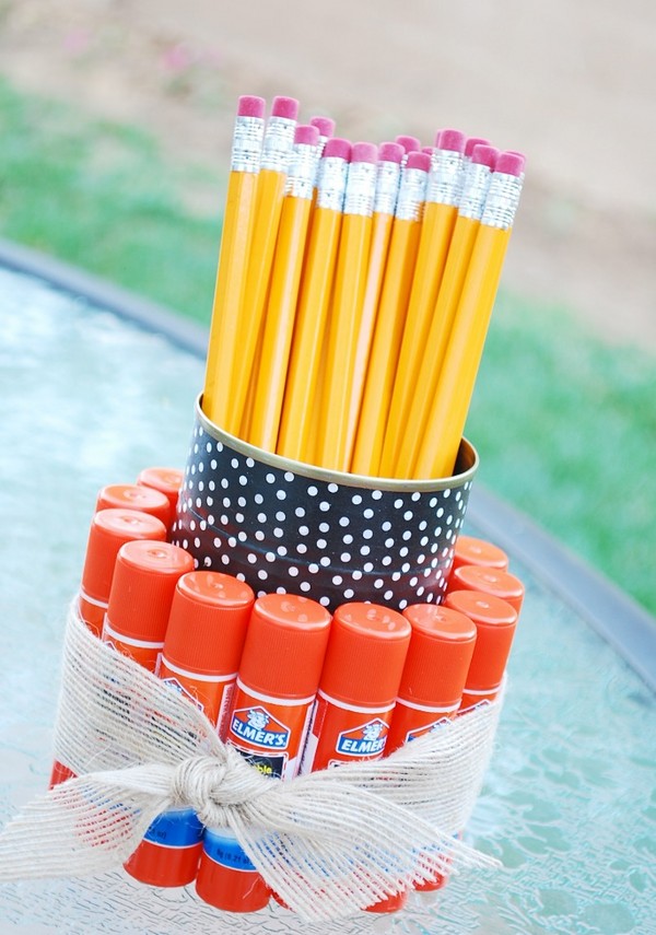 An original gift for Teacher's Day for the class teacher and subject teachers. Ideas of gifts with own hands An original gift for Teacher's Day for the class teacher and subject teachers. Ideas of gifts with own hands