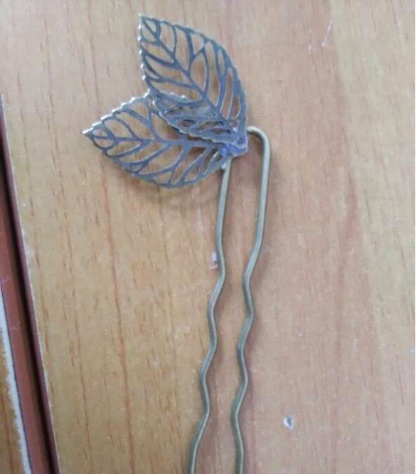 we paste two flowers at an angle glued flower