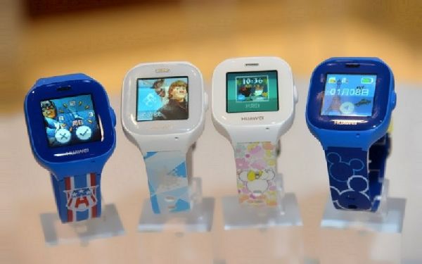 Gift to first-graders: children's smart watches Huawei Honor Xiao K