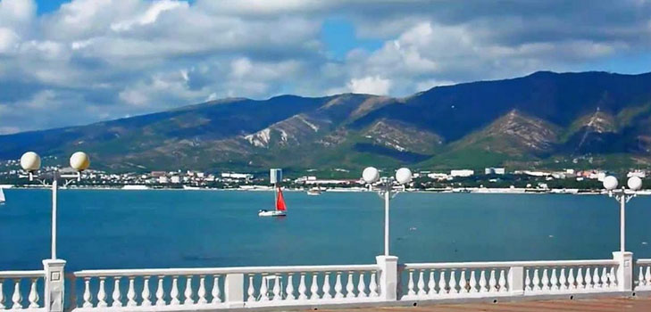 What will the weather be like in Gelendzhik in September 2016? Forecast of the hydrometeorological center on the weather and water temperature in Gelendzhik for September and reviews of tourists
