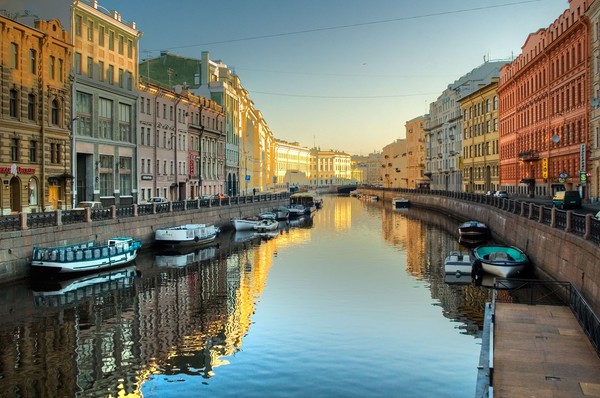 What kind of weather is expected in St. Petersburg in June 2016 What kind of weather is expected in St. Petersburg in June 2016
