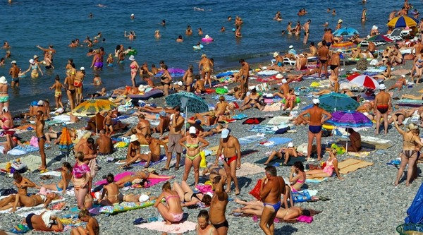 What weather is expected in Sochi in August 2016, according to the forecasts of the hydrometeorological center and according to the reviews of tourists, the temperature of water and air in Sochi in August What weather is expected in Sochi in August 2016, according to the forecasts of the hydrometeorological center and according to the reviews of tourists, the temperature of water and air in Sochi in August