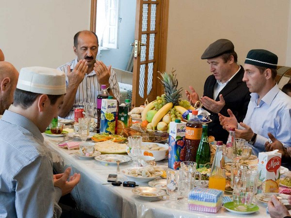 Congratulations from Uraza Bayram Muslims in July