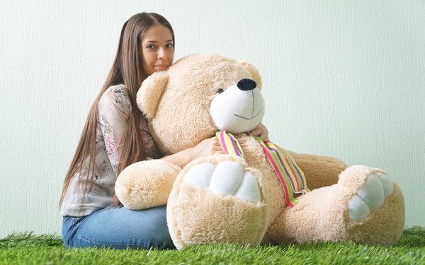 Present a gift in an original and unusual way or how to surprise the culprit of the celebration!