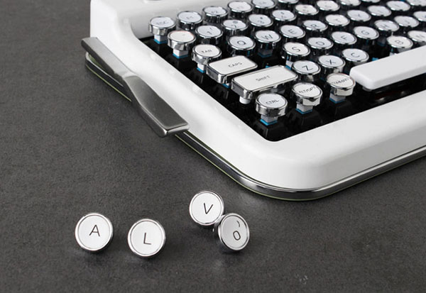 Working with pleasure: the Penna pocket keyboard from Elretron