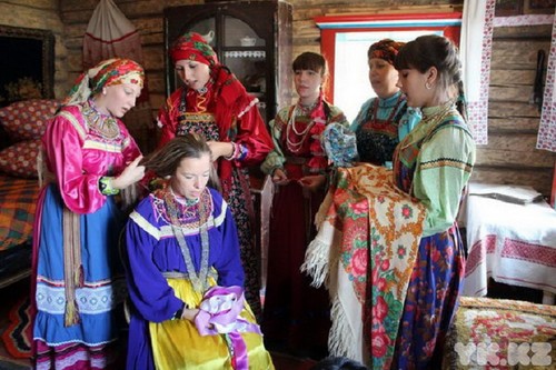 Russian traditions of weddings and matchmaking of the bride, rituals and customs