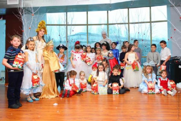 Scenario New Year's matinee, ideas for primary school and kindergarten (junior, middle, senior group)