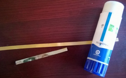 Decorating wedding champagne with your own hands