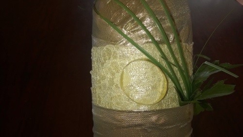 Decorating wedding champagne with your own hands