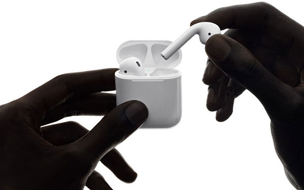 Sound without Borders: Apple AirPods Wireless Headphones