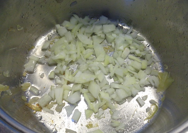 Adjika from zucchini for the winter: step-by-step recipes of the blank with a photo