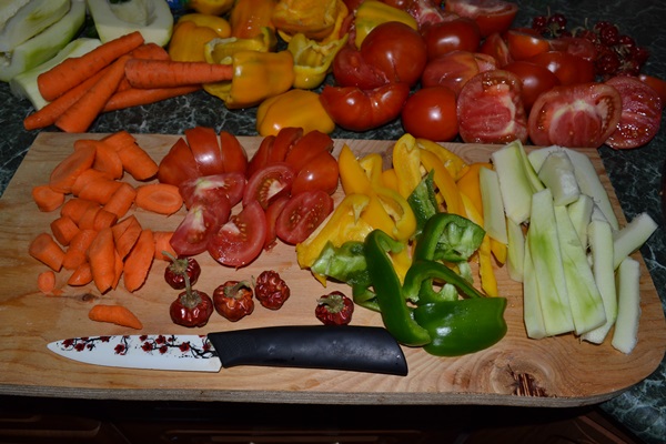 Adjika from zucchini for the winter: step-by-step recipes of the blank with a photo