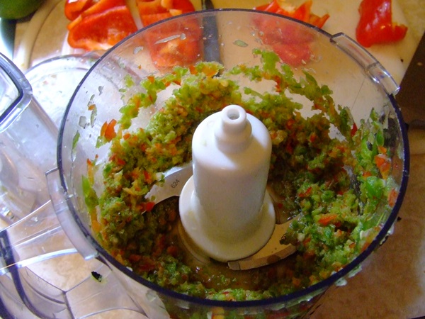 Adjika from zucchini for the winter: step-by-step recipes of the blank with a photo