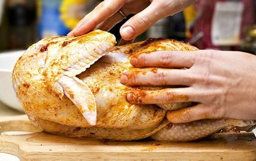 Appetizing chicken in the oven