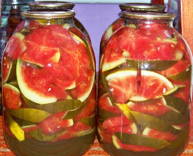 Watermelons marinated for the winter with honey Watermelons marinated for the winter with honey