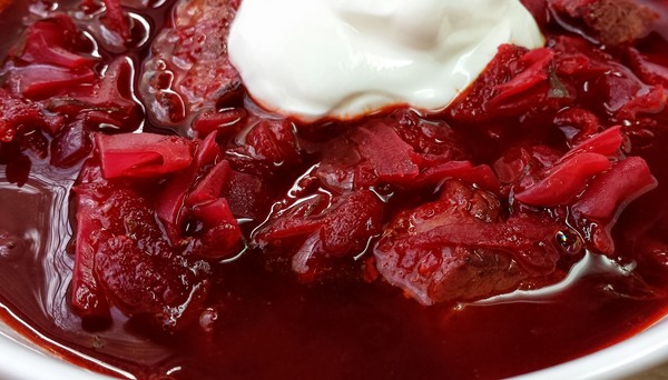 Borsch for the winter in cans, recipes for preparations with beets and cabbage, tomato paste and without it