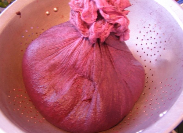 Homemade cherry wine, a simple recipe with vodka, without yeast. How to make cherry wine at home with a glove