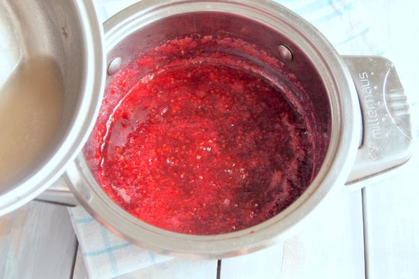 Red currant jam