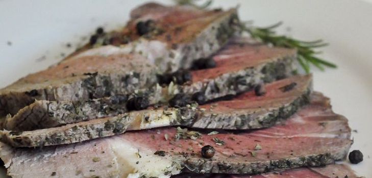Stuffed pike in the oven