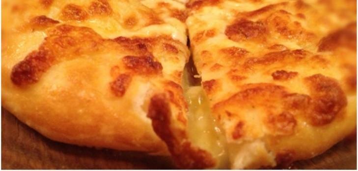 broken khachapuri