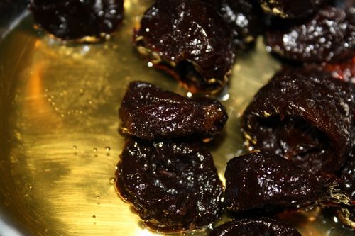 Recipe for beef with prunes in the multivark - step by step with the photo