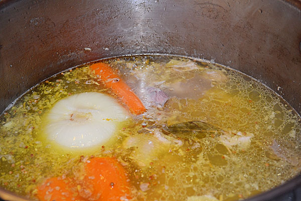 Recipes of a cold with photos taken step by step - from pork, shank, beef, chicken legs, with gelatin
