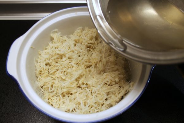 Pickled horseradish for the winter