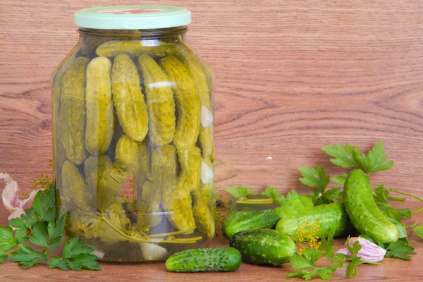 Crispy cucumbers for the winter - pickled, without vinegar, without sterilization. The best simple recipes with photos of crispy cucumbers in cans with vodka