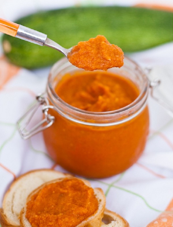 Caviar from zucchini - recipes with mayonnaise, pepper, through a meat grinder, in a multivariate