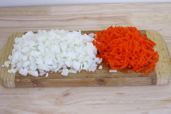 Caviar from zucchini - recipes with mayonnaise, pepper, through a meat grinder, in a multivariate