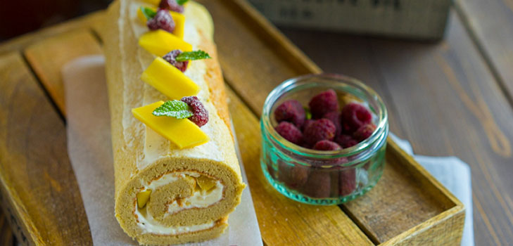 A refined recipe: a roll with creamy cream