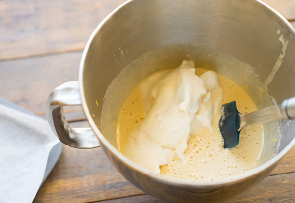A refined recipe: a roll with creamy cream