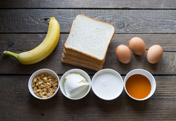 Gourmet recipe: toast in creamy sauce