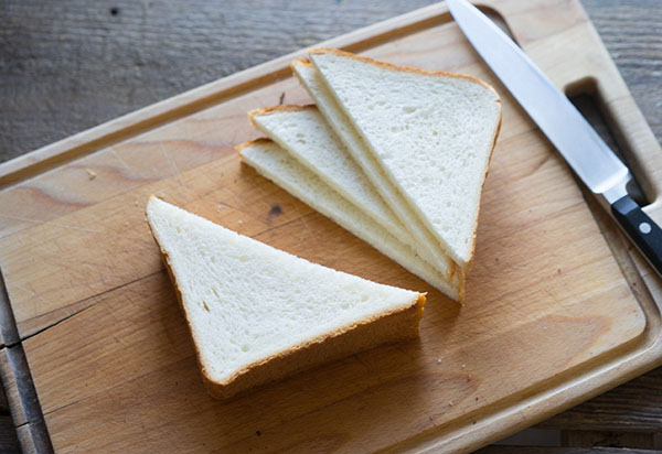 Gourmet recipe: toast in creamy sauce