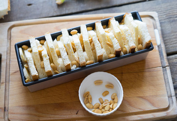 Gourmet recipe: toast in creamy sauce